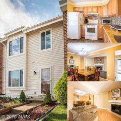 13302 Aiken Pl, Herndon, VA 20170-4301