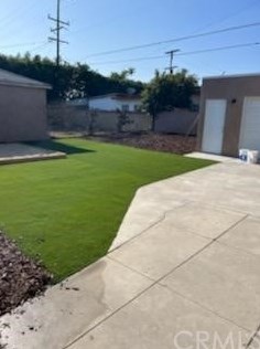 1713 San Vincente St, Compton CA  90221-2350 exterior