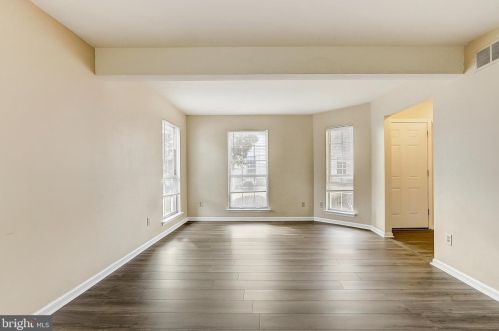 53 Vlg Dr, Collegeville PA  19473-2314 exterior