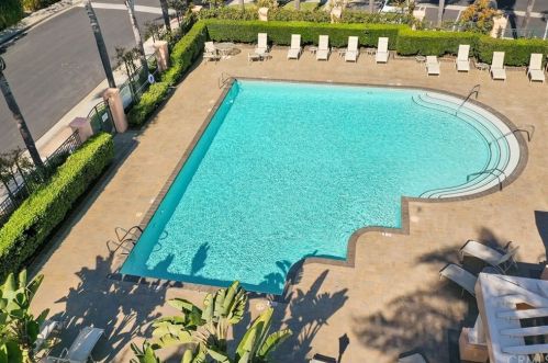605 Solvay Aisle, Irvine CA  92606-0833 exterior