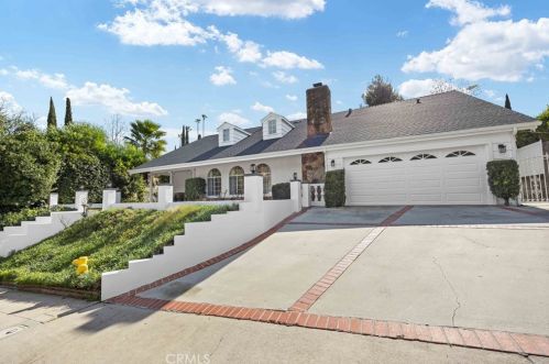 1851 Greenbriar Rd, Glendale, CA 91207-1064