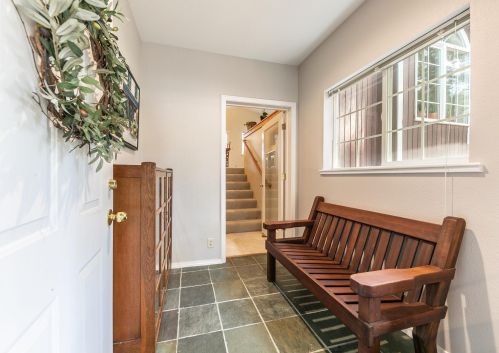 10643 Red Fir Rd, Truckee, CA 96161-2060