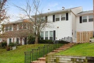 114 Woodlake Dr, Woodbury NY  11797-2307 exterior