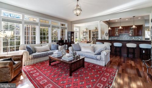 19376 Ml Dm Pl, Leesburg VA 20176-1637 exterior