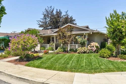 927 Lantana Dr, Sunnyvale, CA 94086-8632