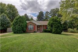 1214 Pebble Ct, Clarksville, TN 37042-5914