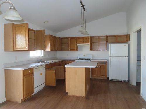 2014 Rambling Rose Ln, Mishawaka, IN 46544-5890