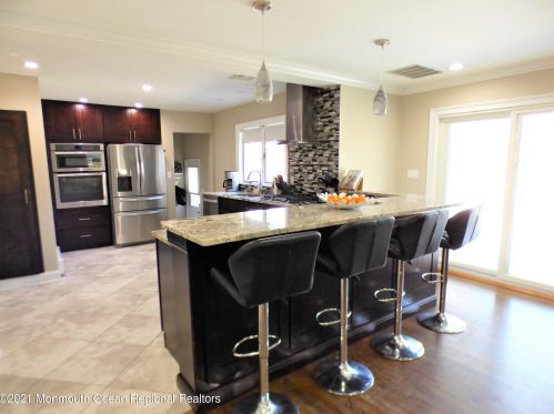 28 Weston Pl, Tinton Falls, NJ 07724-2137