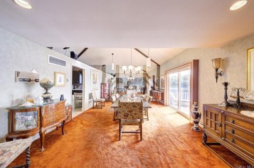 44 Overlook Rd, Rock Hill NY  12775-6208 exterior