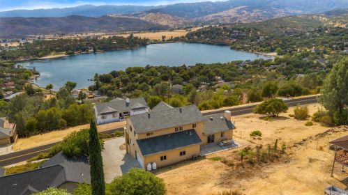 17233 Greenridge Rd, Middletown, CA 95467-8264