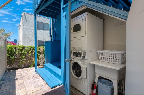 2129 B St, San Diego CA 92102-1848 exterior