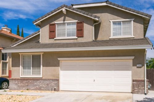 13450 Brookwood Way, Lathrop, CA 95330-8923