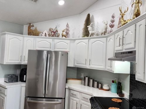 8283 Wellbaum Rd, Brookville OH  45309-9236 exterior