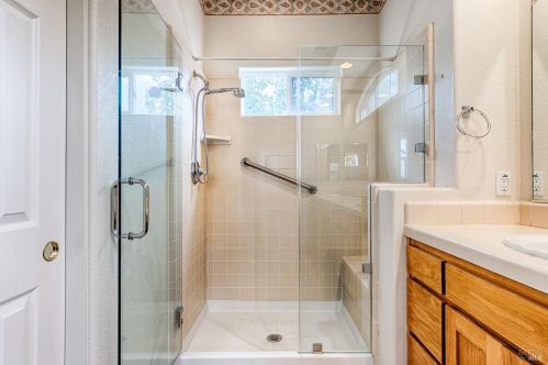6479 Pine Valley Dr, Santa Rosa CA  95409-5891 exterior
