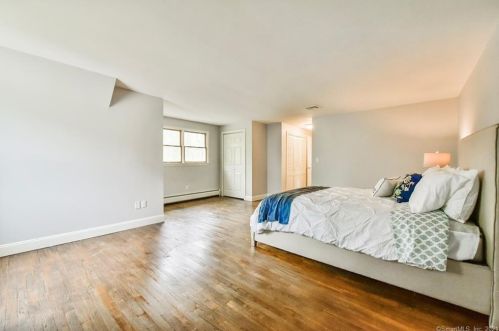 195 Orchard Hill Dr, Wapping CT  06074-3022 exterior