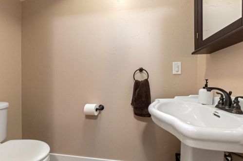 13549 Greenhorn Rd, Grass Valley CA  95945-9337 exterior