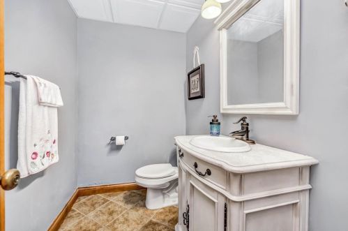 403 3 St, Aurora IN 47001-1311 exterior