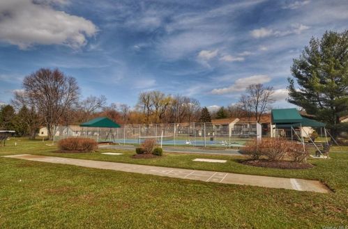 165 Carriage Ct, Yorktown Hgts NY  10598-5201 exterior