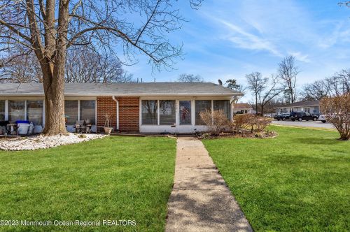 478 Dartmoor Ct, Lakewood, NJ 08701-7846