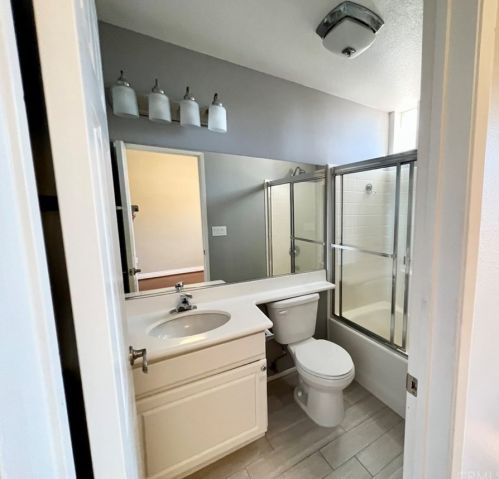 1512 Timberwood, Irvine CA  92620-0285 exterior