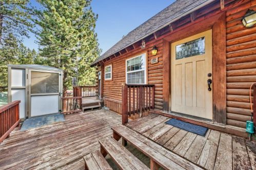 1860 F St, South Lake Tahoe CA  96150-3630 exterior