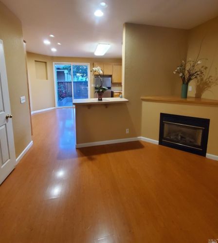 286 Mark West Commons Cir, Santa Rosa CA  95403-1284 exterior