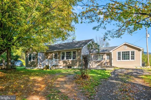 1788 Dellinger Gap Rd, Edinburg, VA 22824-2503