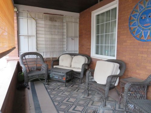 1927 Kenneth Ave, New Kensington, PA 15068-4224