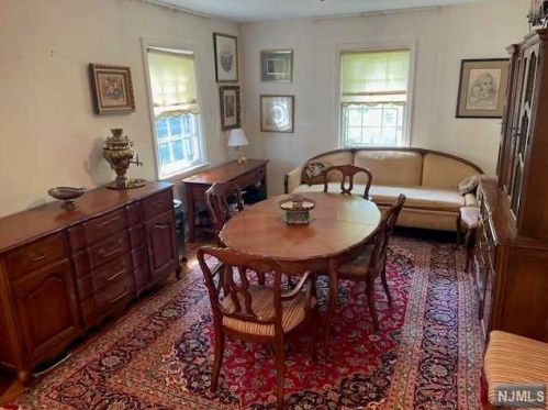 281 Lindbergh Blvd, Teaneck NJ  07666-6542 exterior