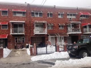 447 Saint Lawrence Ave, Bronx, NY 10473-3605