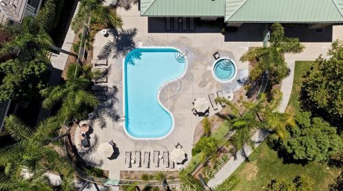 31328 Taylor Ln, Temecula CA  92592-2813 exterior