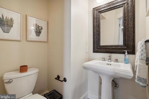 119 Federal St, Philadelphia PA  19147-5409 exterior