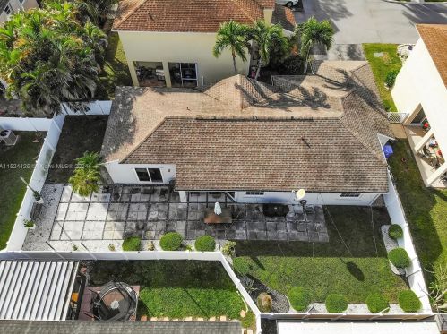 12012 13 St, Hollywood FL  33026-3876 exterior