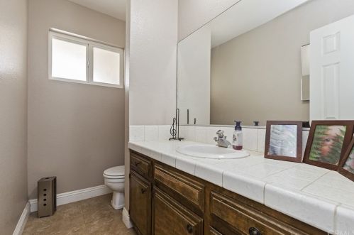 16060 Lenel Ct, Riverside CA  92504-5817 exterior