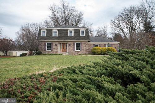 11 Galena Ct, Southampton PA  18966-1125 exterior