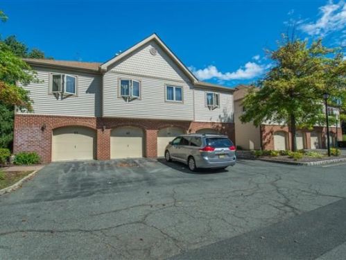 63 Sunrise Dr, Whippany, NJ