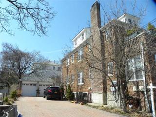 1471 Nepperhan Ave, Yonkers, NY 10703-1039