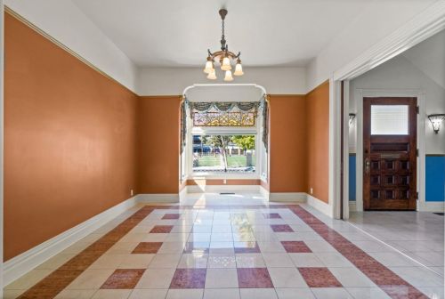 44 7th St, San Jose CA  95112-7401 exterior