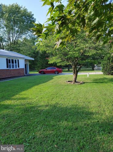 4274 Robert Dr, Newfield, NJ 08344-9036