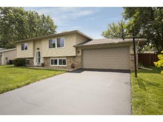 3854 Country Creek Way, Saint Paul, MN 55122-1654