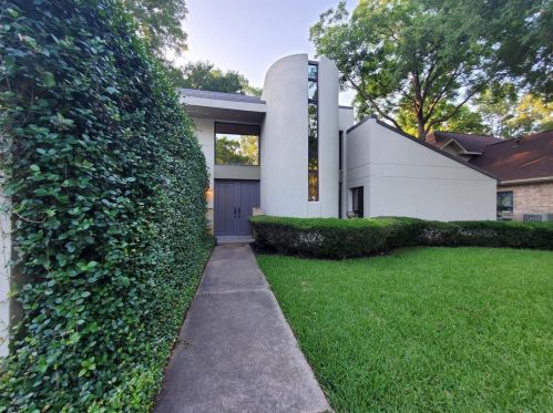2022 Plantation Dr, Richmond, TX 77406-1251