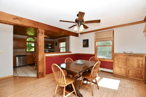 44 Tolend Rd, Dover NH  03820-5501 exterior