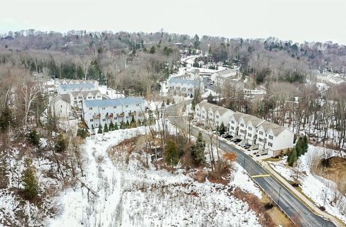 25 Old Oak Dr, Brookfield Center CT  06804-2209 exterior