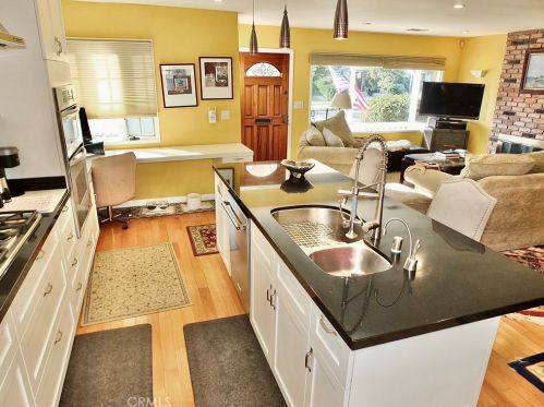 4564 Falcon Ave, Long Beach CA 90807-1814 exterior