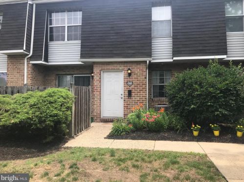 3094 Harbour Dr, Palmyra, NJ 08065-2216