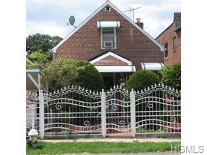 2565 Young Ave, Bronx, NY 10469-5619