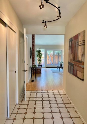 1599 Carole Way, Redwood City, CA 94061-2778