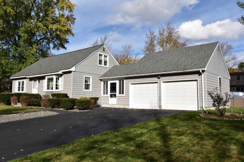 10 Upstone Dr, Nashua, NH 03063-3019