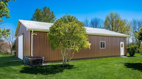 2306 Wesley Chapel Rd, Zanesville OH  43701-9334 exterior