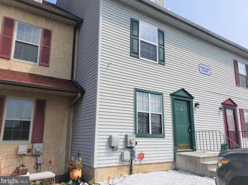 30 Fresconi Ct, New Castle, DE 19720-3020